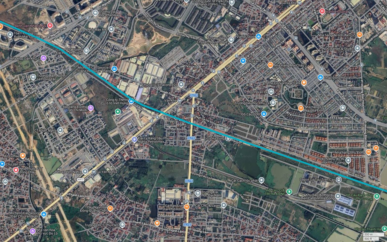 Tuyến metro số 6 Hà Nội cắt Quốc lộ 21B tại Văn Khê rồi đi sát nhãn Ga Hà Đông của đường sắt quốc gia và khu bảo dưỡng tàu điện Cát Linh Hà Đông